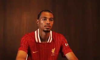 利物浦球员伊萨克成功接受手术，康复进展待定。