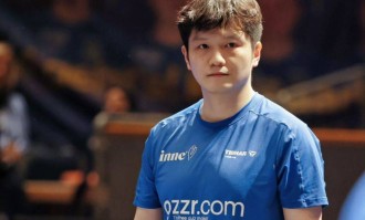 恭喜！樊振东欧冠首秀大获全胜：狂轰11-1挺进八强+球迷为他欢呼