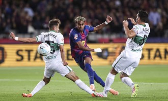 西甲-亚马尔破门拉什福德建功 巴萨3-1埃尔切仍落后5分